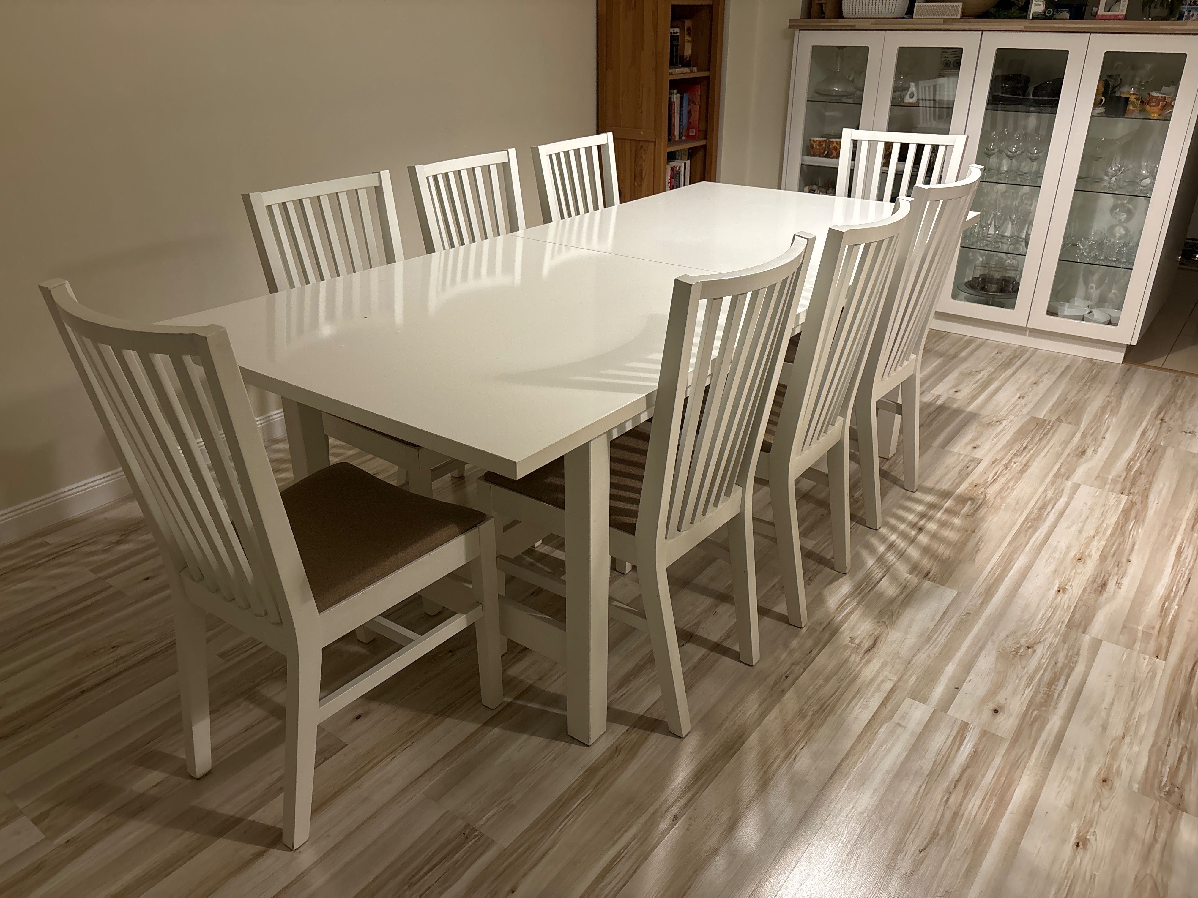 Duży stół i 8 krzeseł Ikea