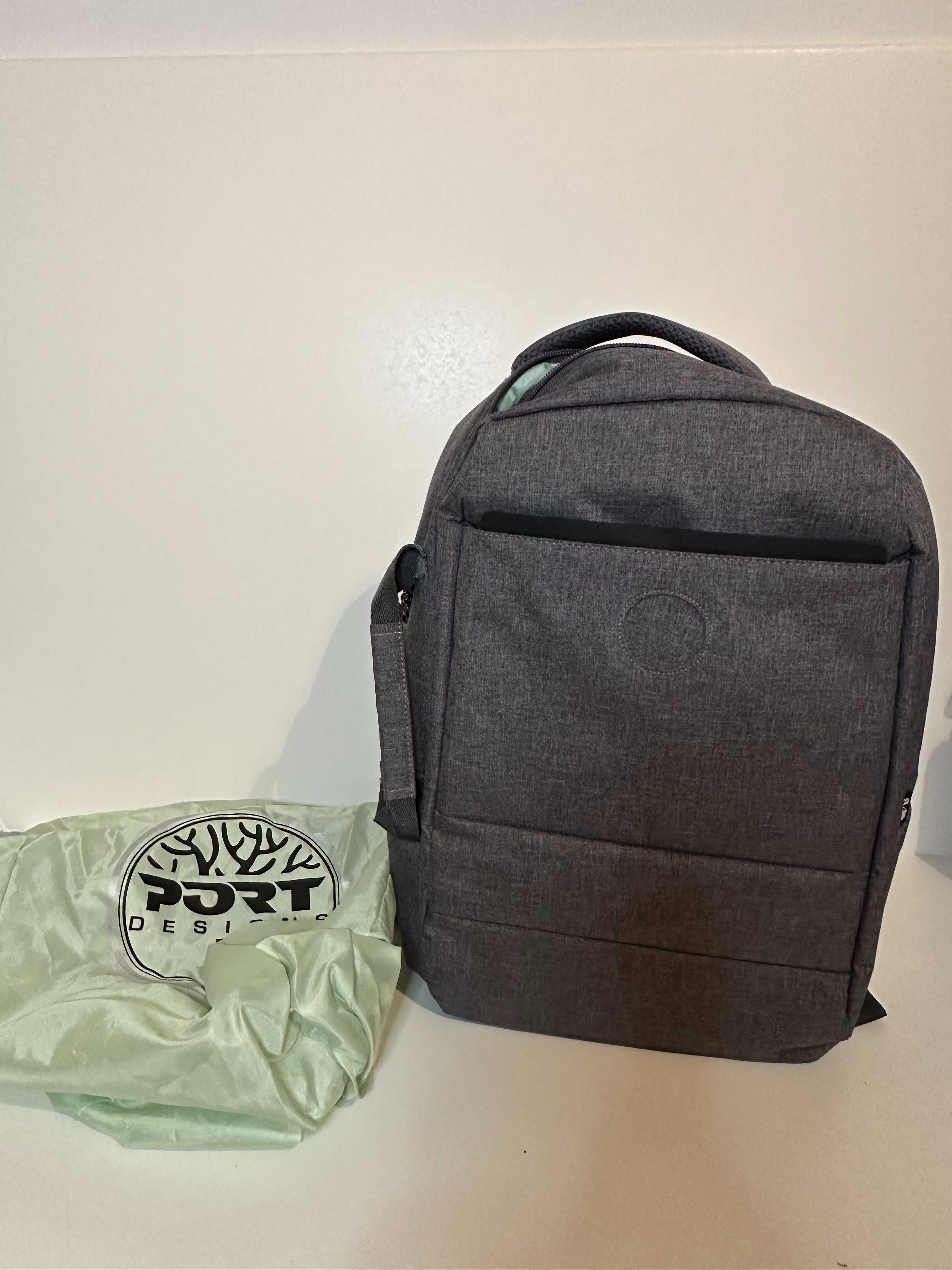 Mochila PORT DESIGN - com capa