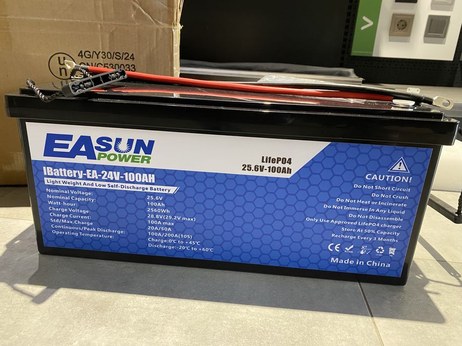 Акумулятор LiFePo4 100Ah 24V + гібридний інвертор Easun Power 4кВт
