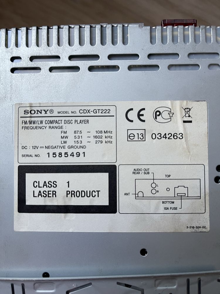 Продам  Sony ОРИГІНАЛ! + блютуз адаптер