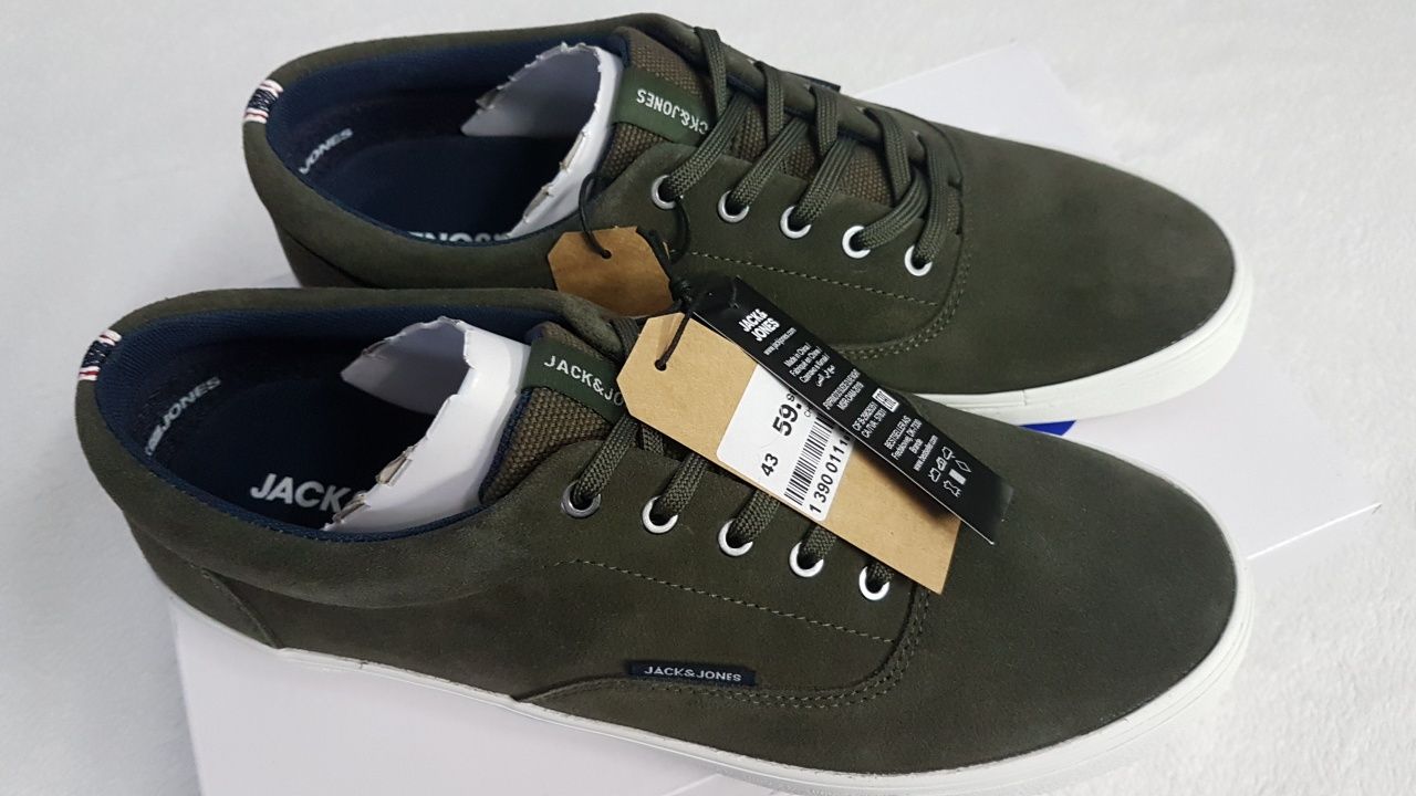 Кроссовки из нат.замши Jack&Jones 45р,стелька 29см,оригинал.