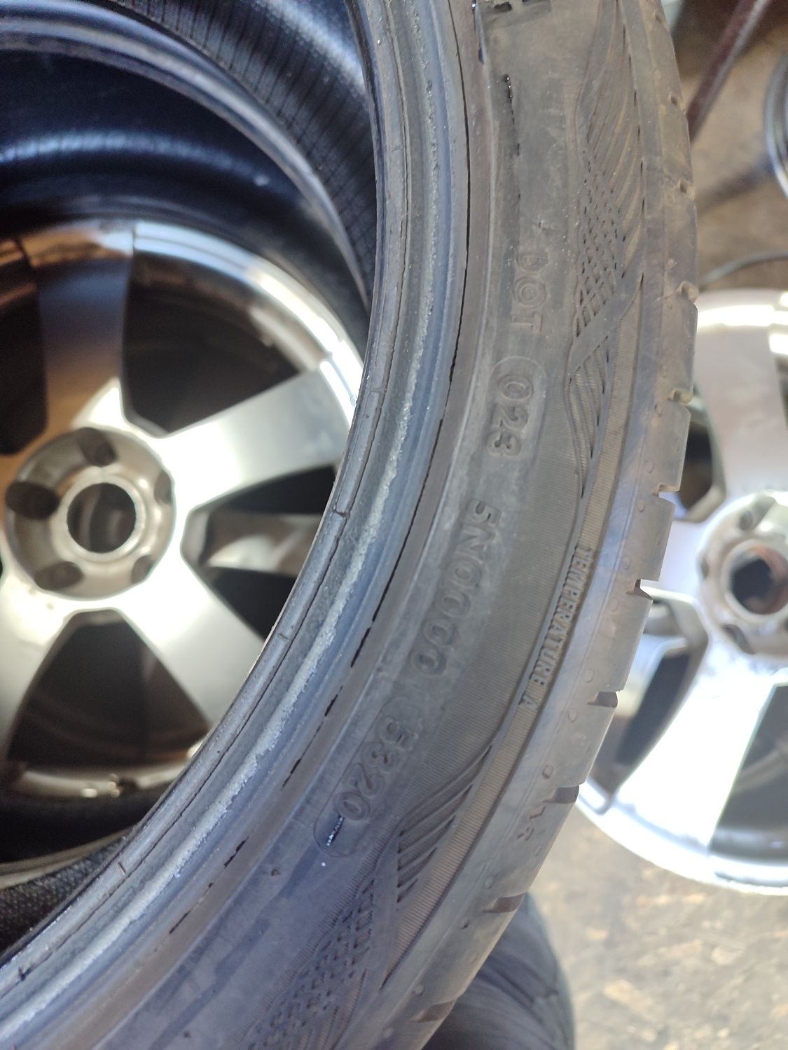 225/40 R18 Комплект шин Vredestein