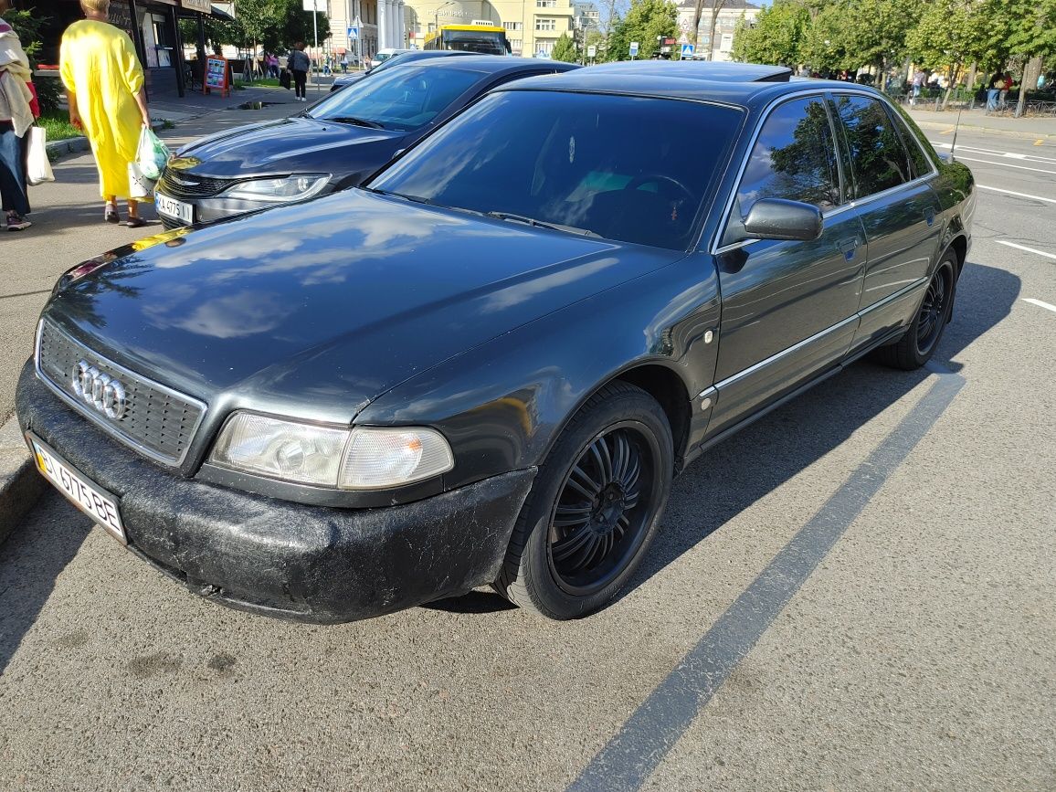 Продам Ауді А8Д2