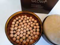 Perełki brązujące Avon Glow