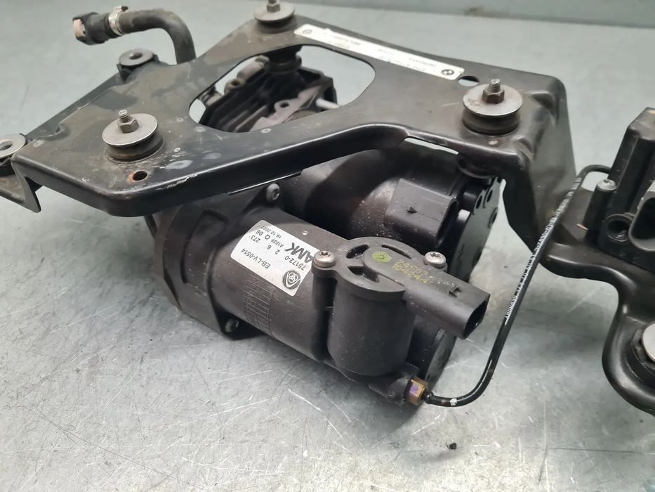 Compressor suspensão BMW X5 (E70)