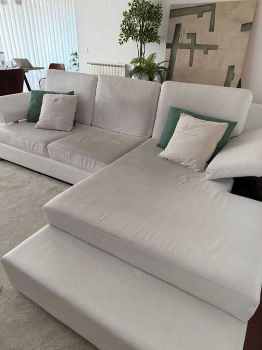 Sofá de 3 lugares com chaise longe