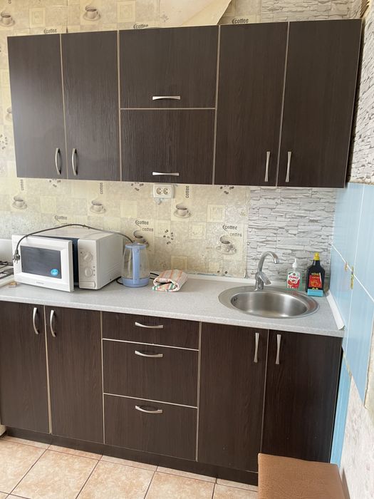 Посуточно квартиры Мебель,техника, интернет, посуда, белье.