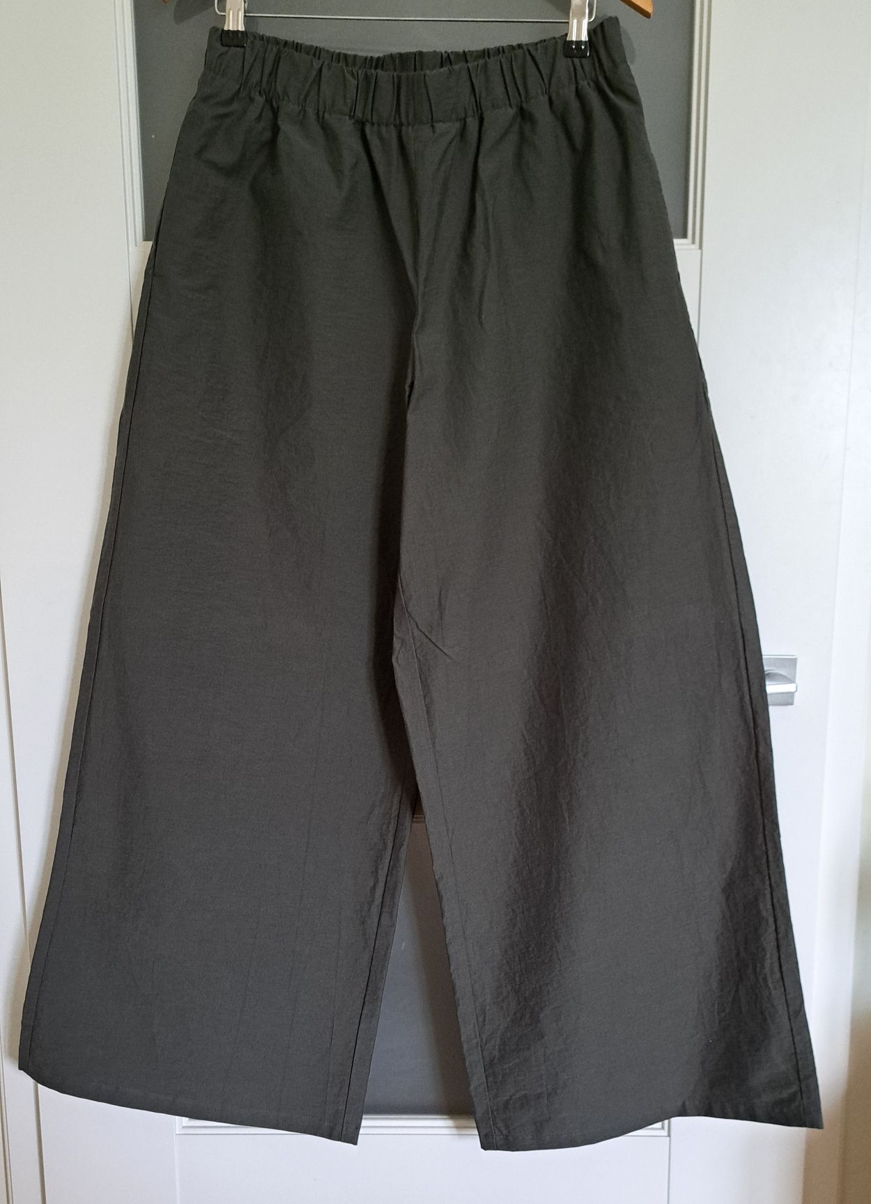 Szerokie spodnie Massimo Dutti  roz.44