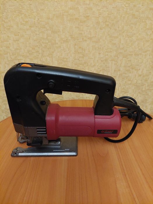 Лобзик електричний Vega Professional VJ 950