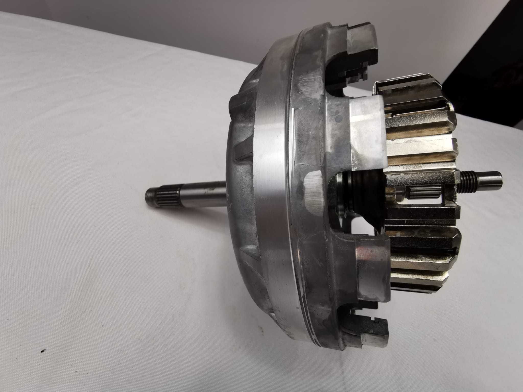 Sprzęgło Dzwon do Piaggio MP3 X10 350