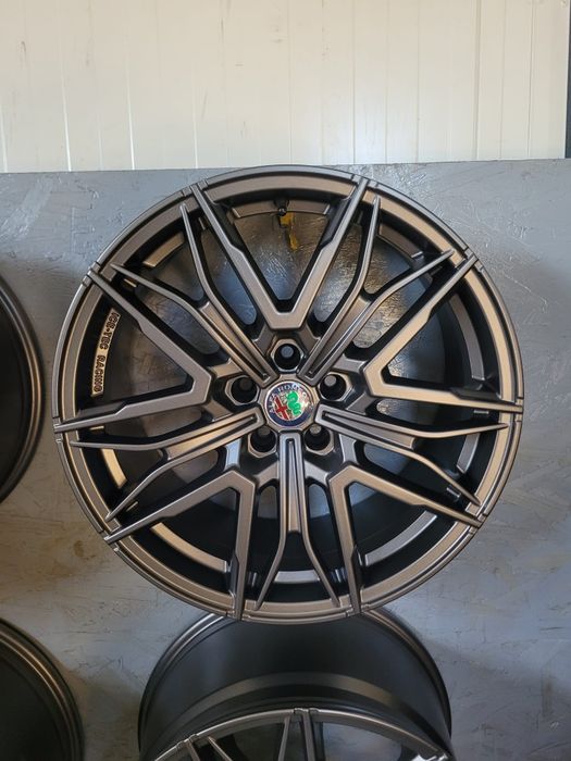 Felgi alu 5x110 19" Alfa Romeo Giulia J9,5/8,5 ET43/35