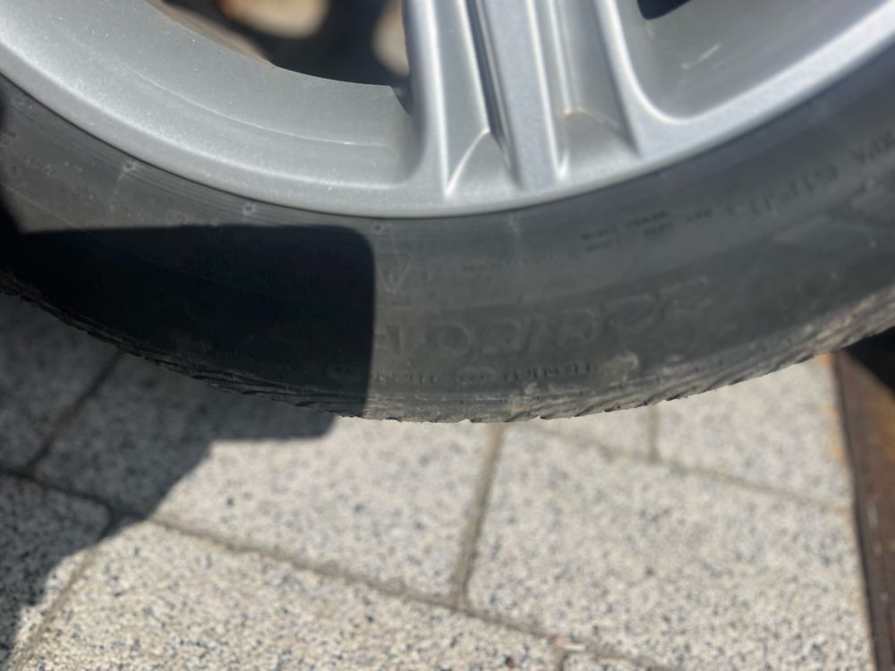 Sprzedam komplet opon z felgami BMW