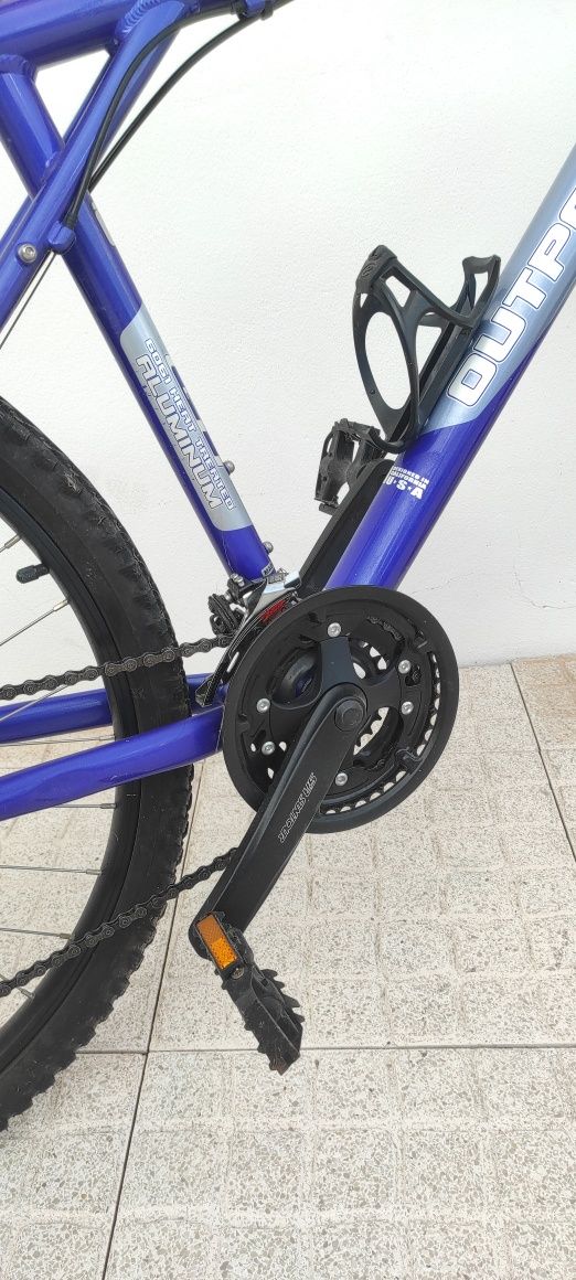 Bicicleta GT Outpost