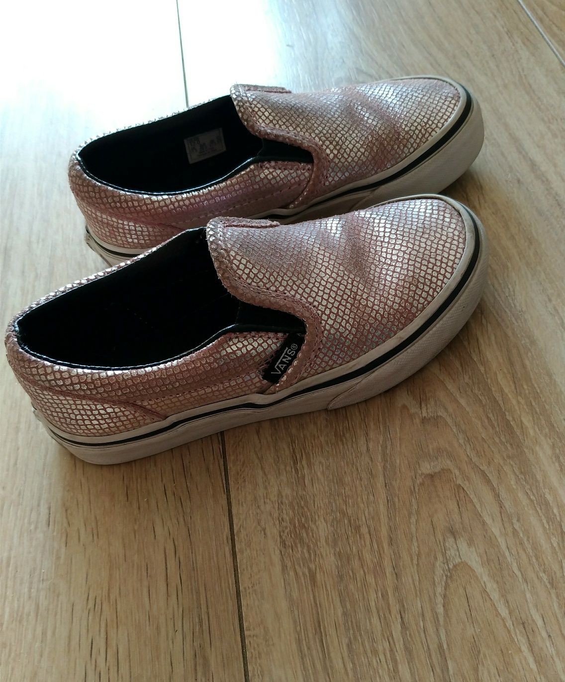 Туфли мокасины кроссовки для девочки 29 размер