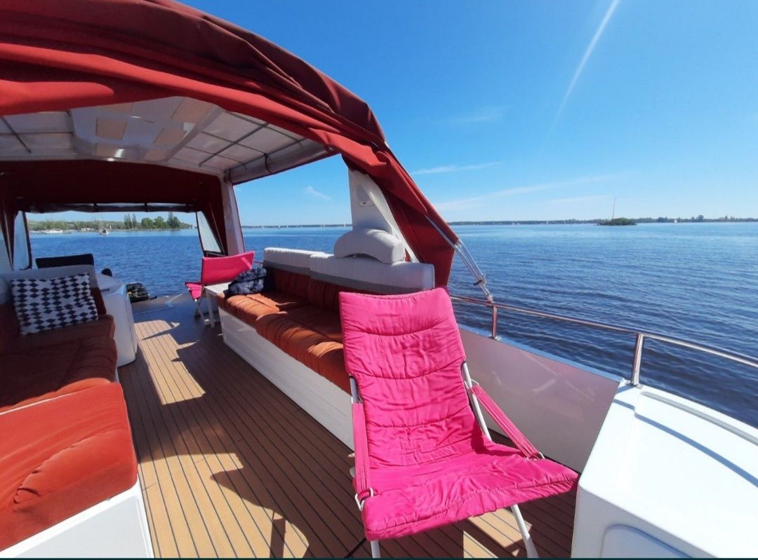 Houseboat 10 osobowy wynajem nad Zegrzem Czarter Zegrze