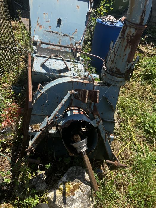Maquina para fazer biomassa