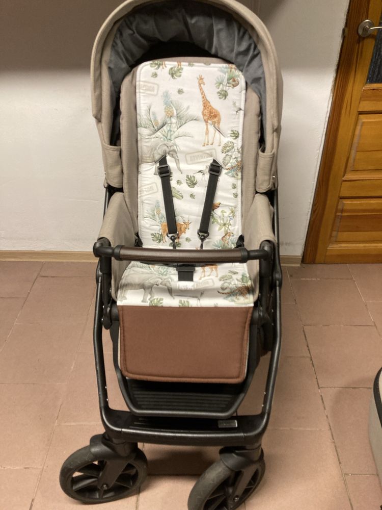 Wózek ROAN BASS NEXT 2w1 / 3w1 / 4w1 baza Isofix Beżowy