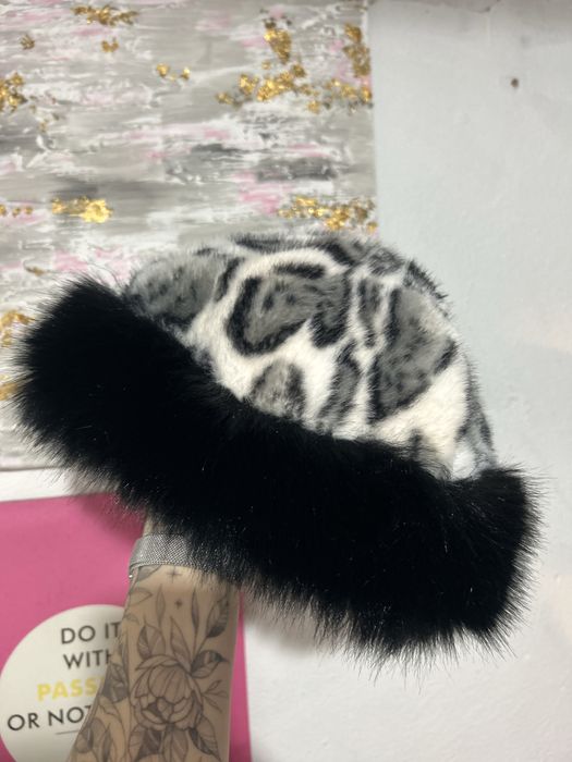 Czapka zimowa futrzana futerko panterka futrzak