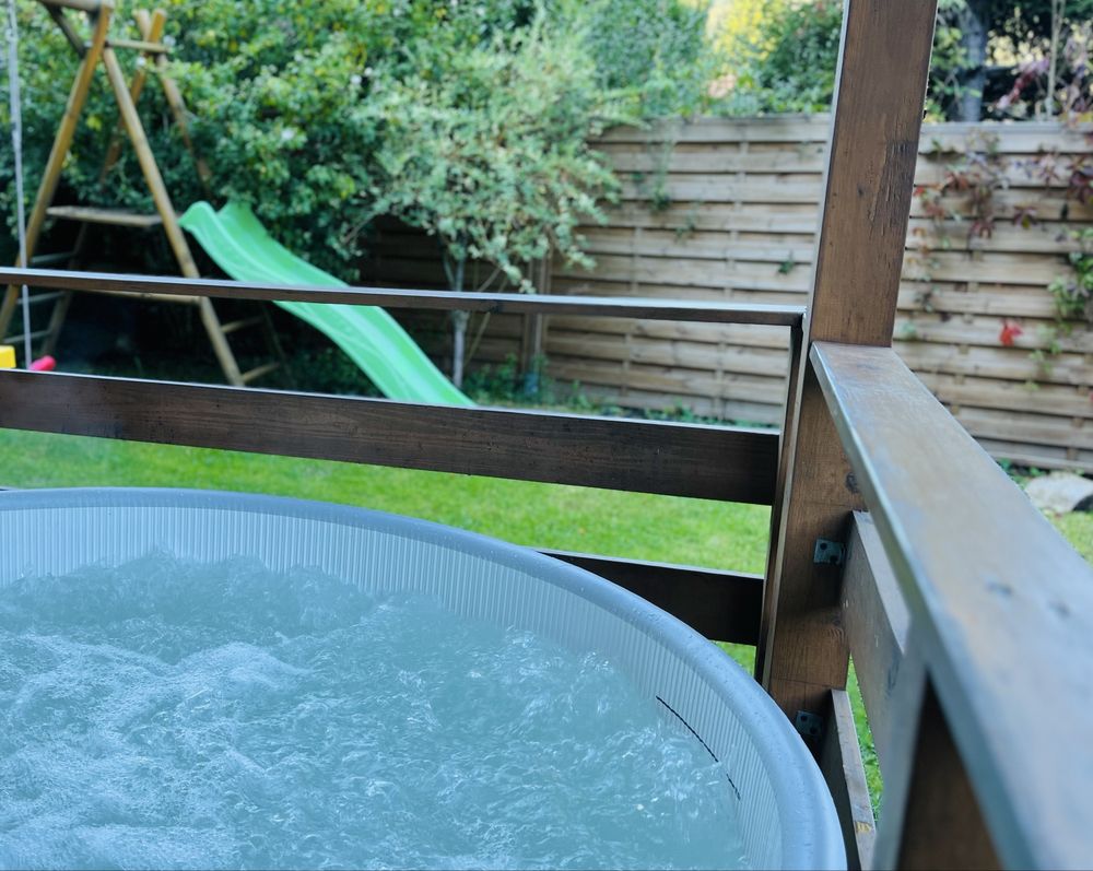 Domek z jacuzzi na wyłączność .Domek w górach , nad jeziorem - Beskidy