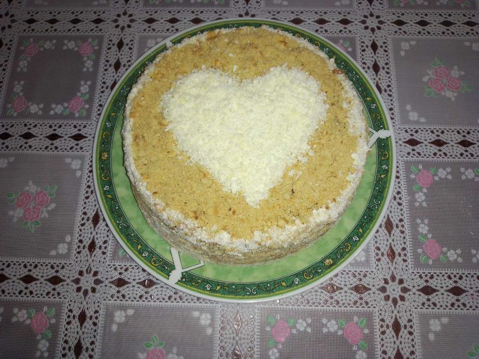 Випікаю домашні торти на замовлення