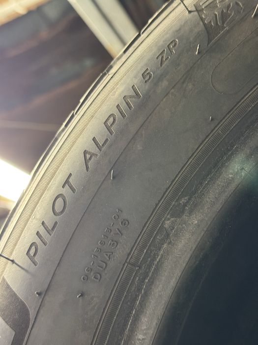 225/50R17 Michelin 4шт