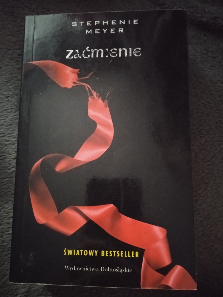 Książka,,Zaćmienie "