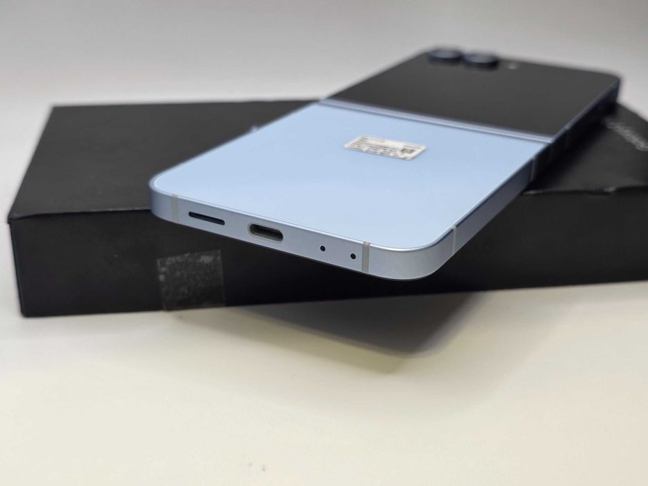 Samsung Z Flip 6 12/256/512