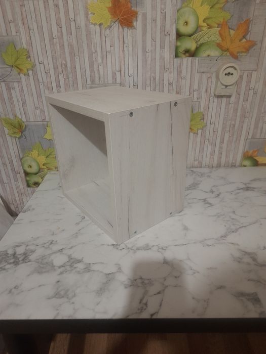 Поличка,полка на стіну.