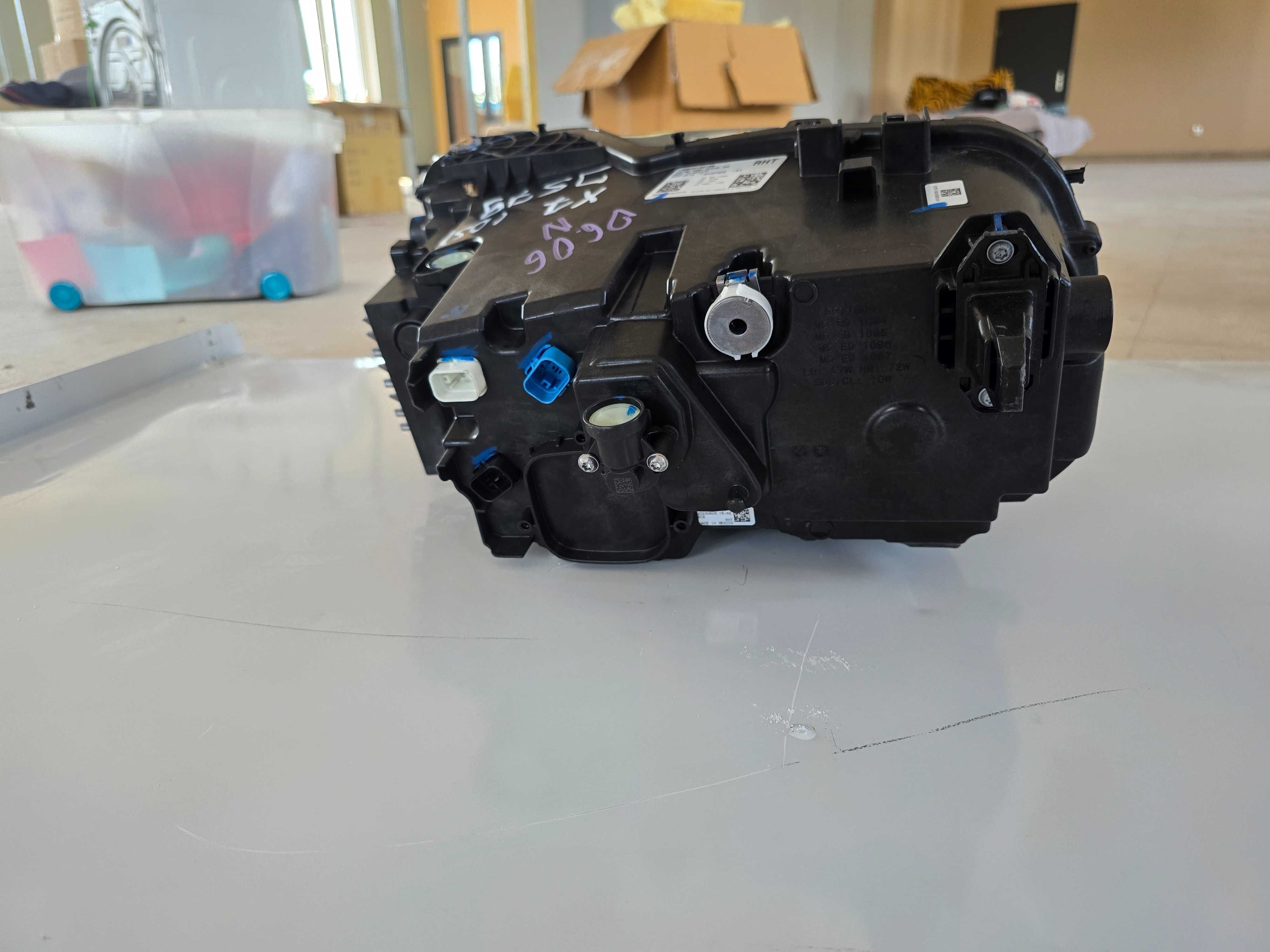 Lampa Reflektor Prawa BMW X7 GO7 LED J579