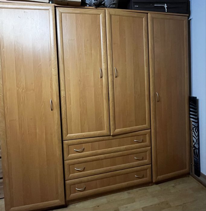 Sprzedam szafe, komode i szafke z regalami
