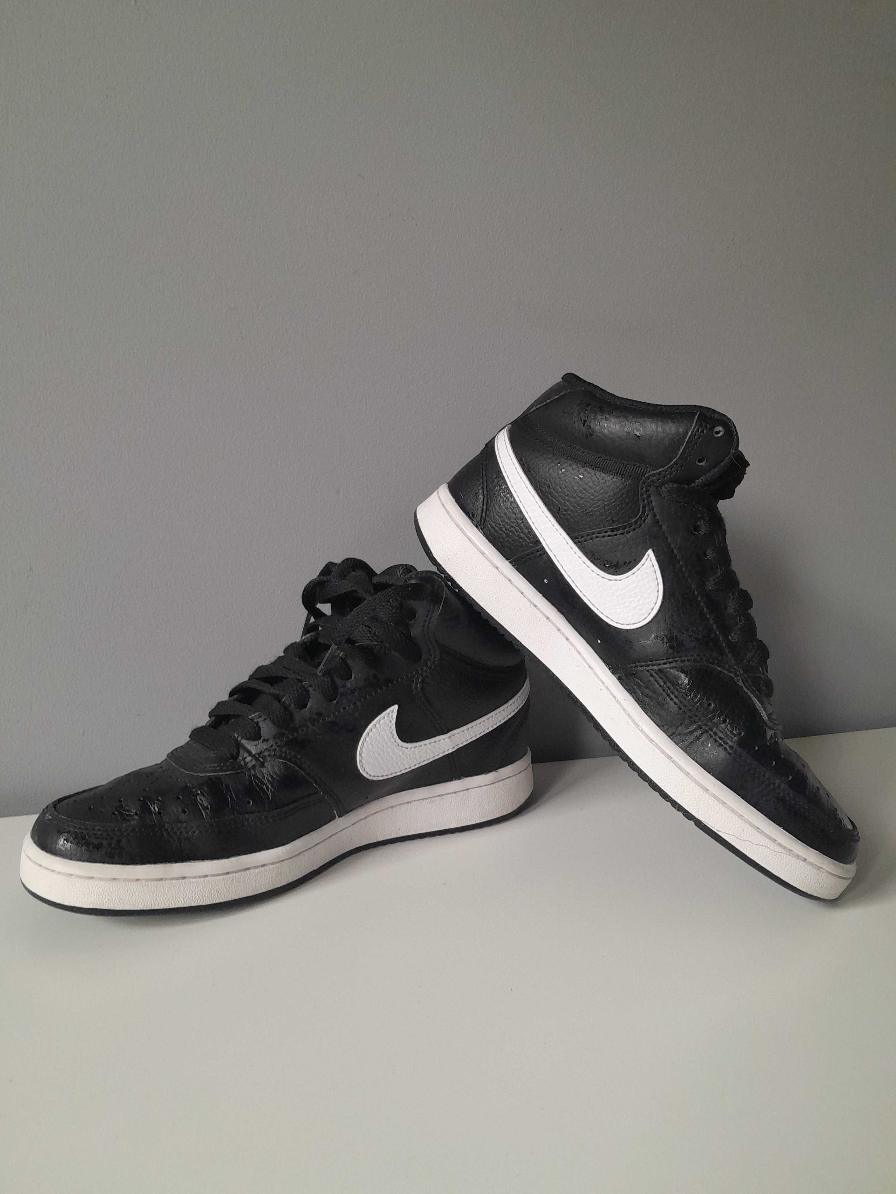 Sprzedam buty Nike Court chłopięce