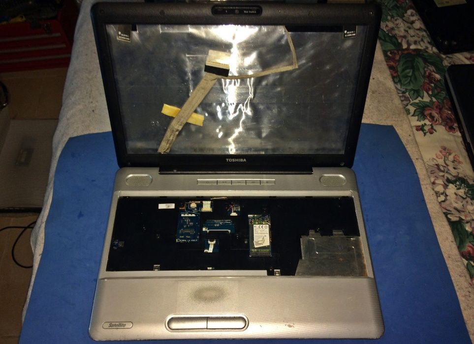 Toshiba Satellite L500 (PSLJ3E) para venda de componentes