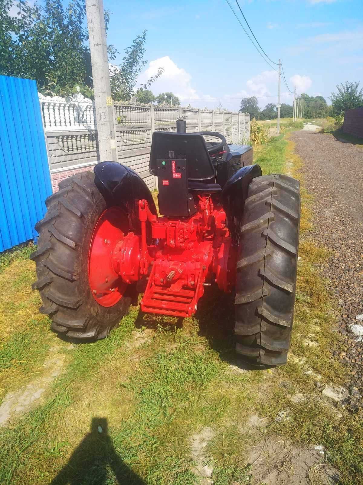 Трактор Universal UTB 445,Універсал 445