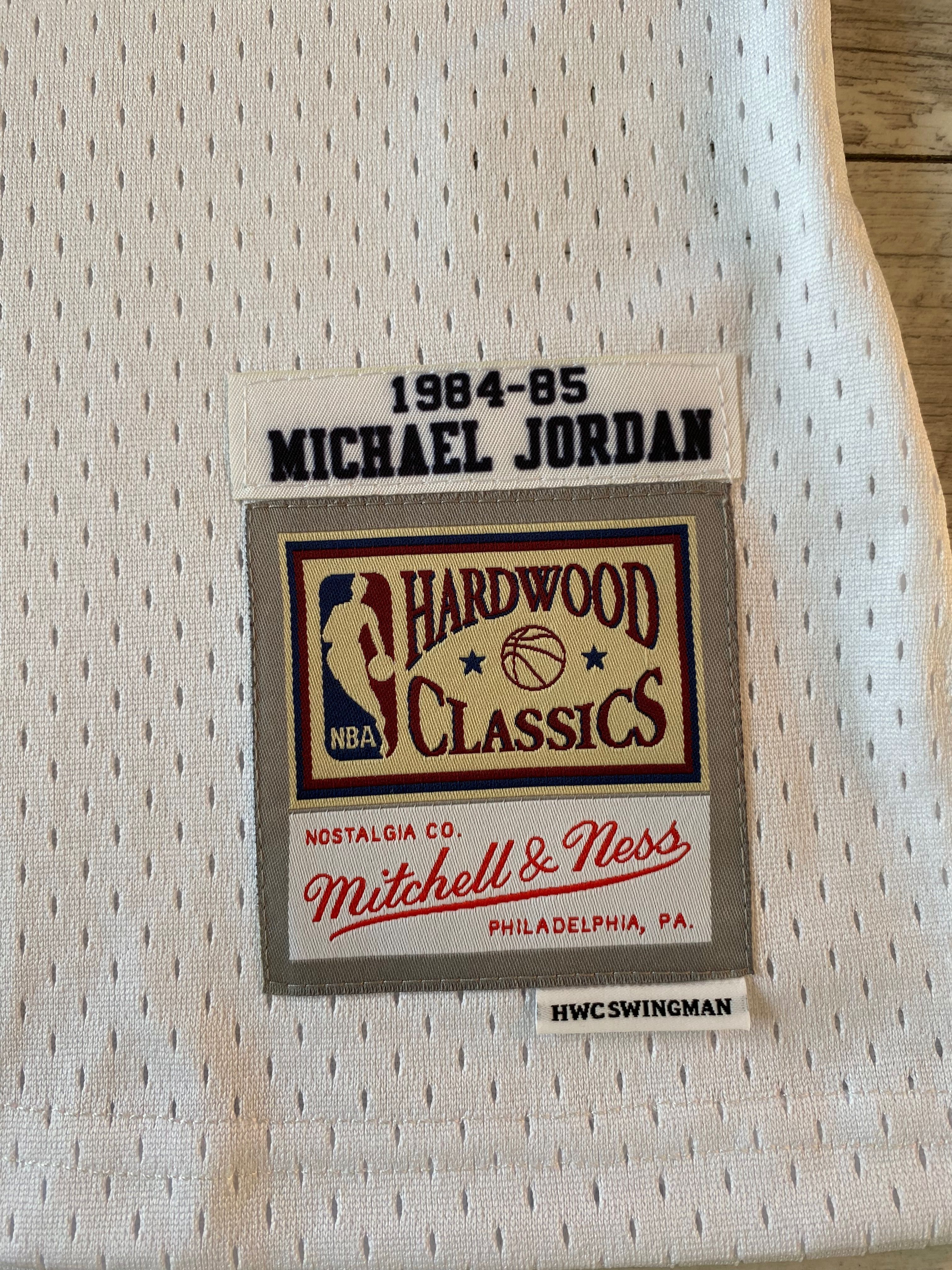 Koszulka Mitchell Ness swingman Bulls Jordan 1984 rookie roz XL