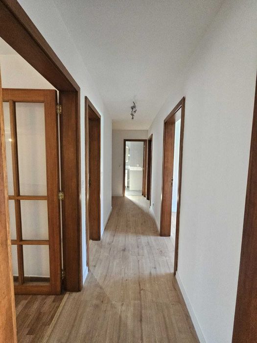 Apartamento T4 para arrendamento no Porto