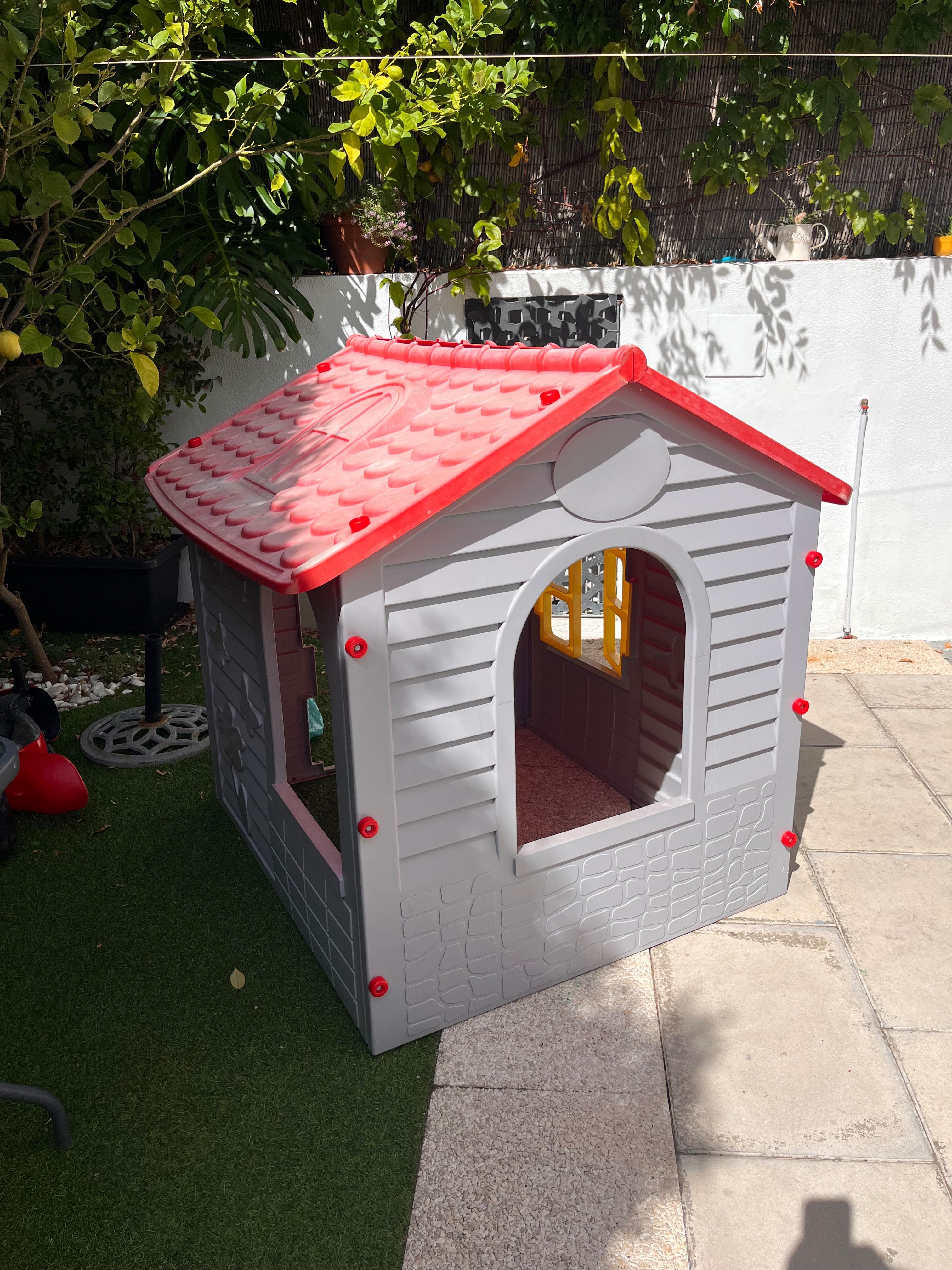 Casa de brinquedo - exterior