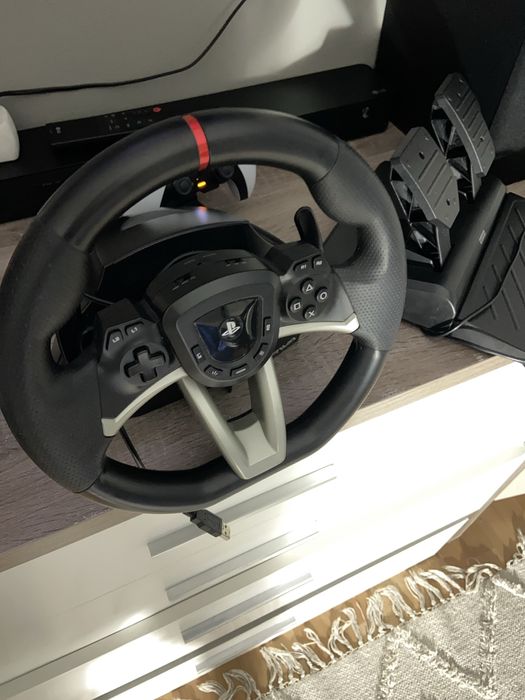 Vendo VOLANTE + pedais Ps4/Ps5