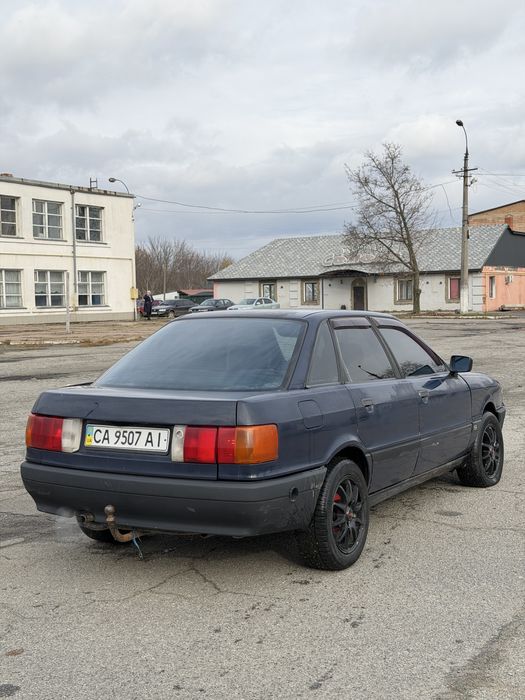 Продам Audi A4 80