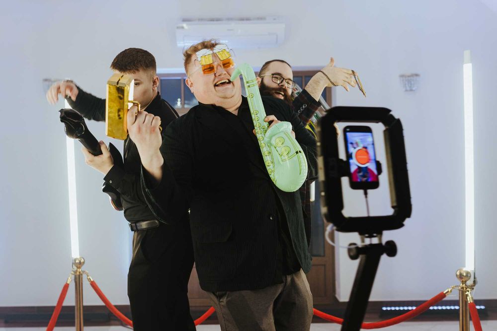 Ciężki dym/ Fotobudka/ 360/ Fotolustro / Fontanny iskier/ Napis Miłość