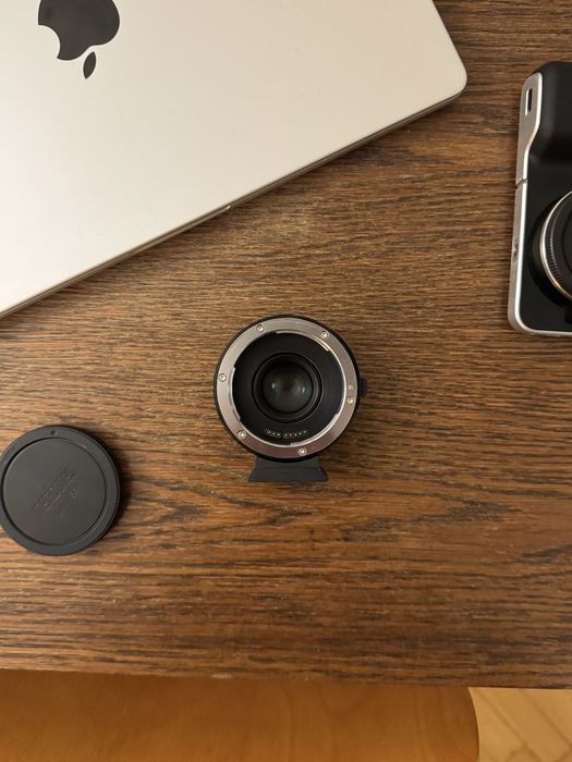 Metabones Speedbooster MFT-EF BMPCC 0.58x