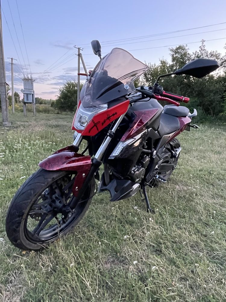 Продам Voge300r