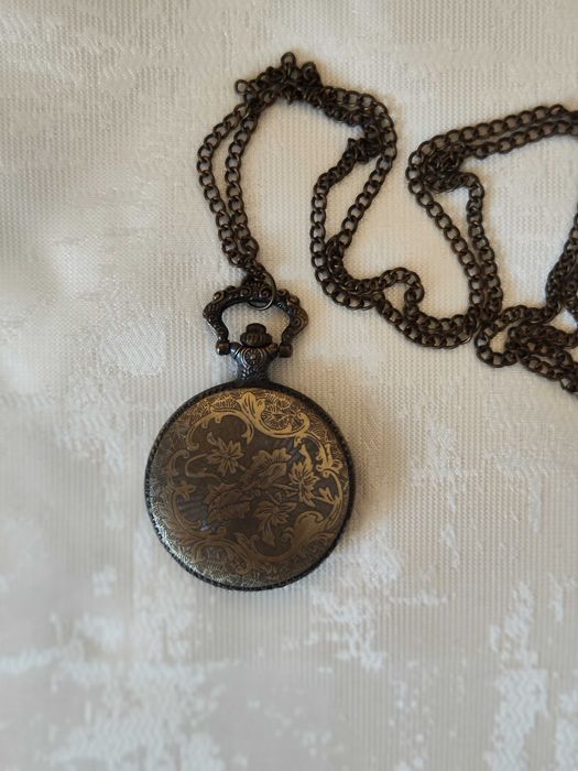 Relógio de bolso Torre Eiffel - NOVO