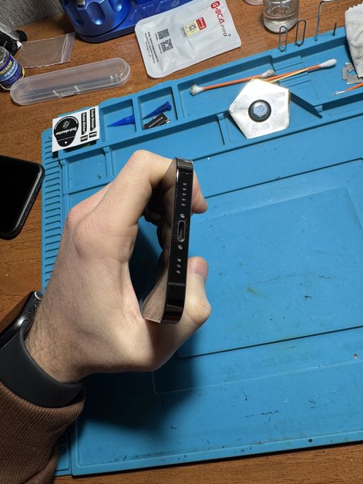 Iphone 13 pro на запчастини