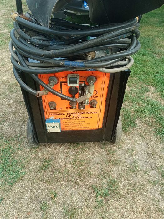 Spawarka transformatorowa, ST-250 z rozruchem