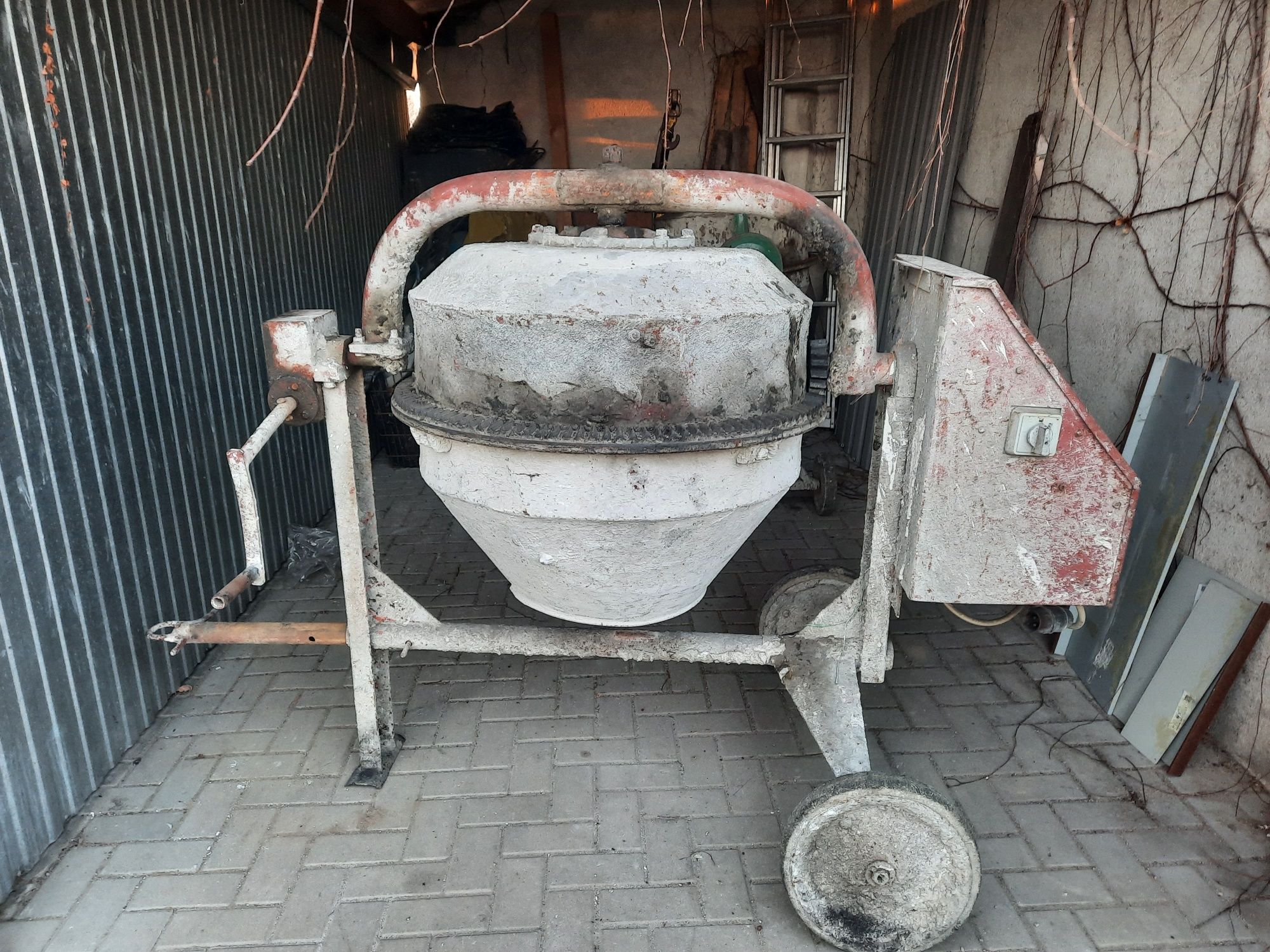Betoniarka 150 Wutech