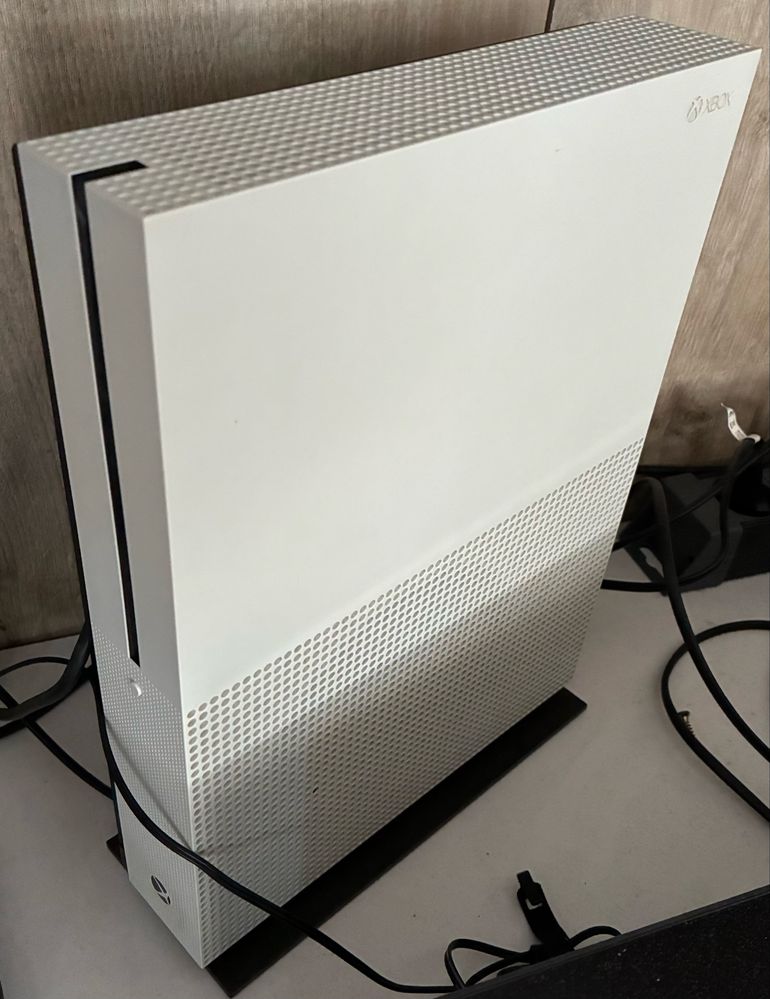 Xbox One S + Pad Series X