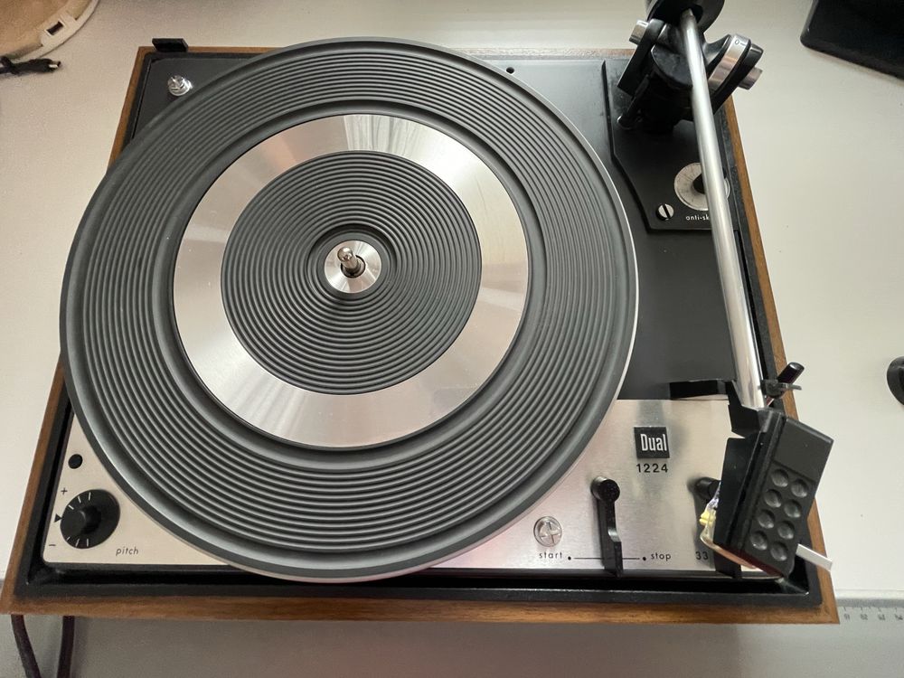 Gramofon dual 1224