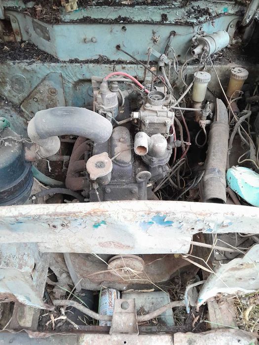 Розбирається москвич 403 з документами та 407