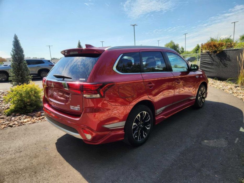 Mitsubishi Outlander Hybrid GT S-AWC      2018
