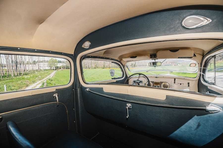 Plymouth Sedan 1937